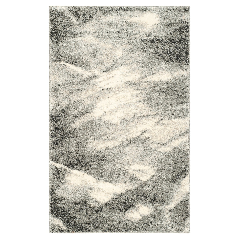 Kenzie Accent Rug - Gray / Ivory ( 2' 6inx4' ) - Safavieh