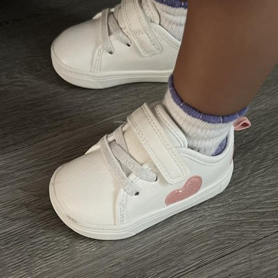 very first pair of nikes