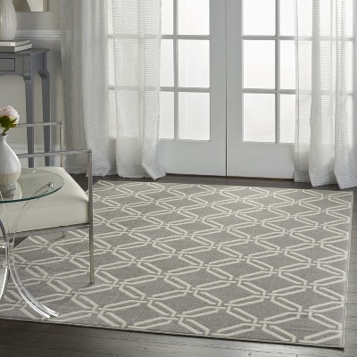 Trellis Chic Gray Synthetic 5' x 7' Hand-Knotted Area Rug