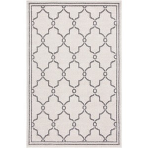 Amherst AMT414 Power Loomed Indoor Rugs - Safavieh - 1 of 4