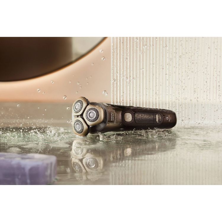 Philips Norelco Prestige Ultra i9000 Electric Shaver, 5 of 9