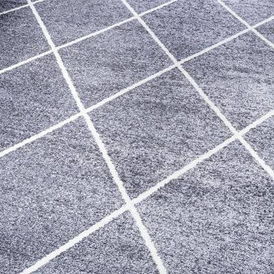 gray/white