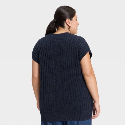 Women's Cable Sweater Vest - Universal Thread