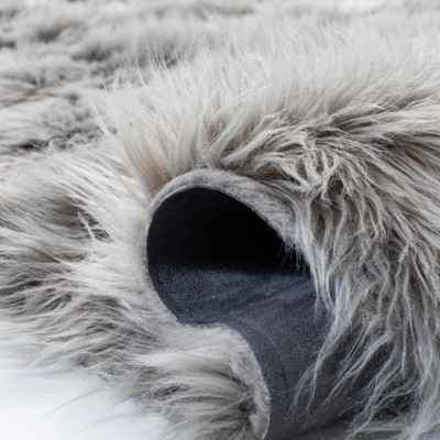Gray Faux Sheepskin 5' x 7' Rectangular Area Rug