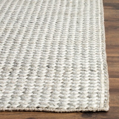 Hand-Tufted Ivory and Silver Round Wool Rug