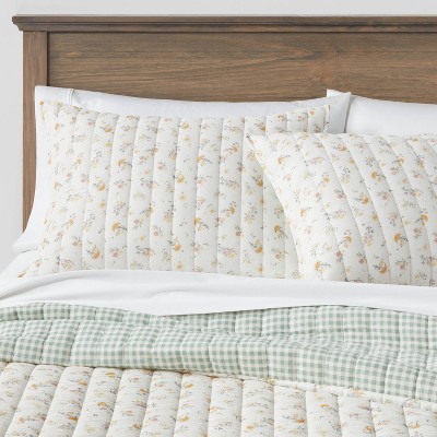 King Reversible Printed Voile Ditsy Floral Quilt Off-White - Threshold™