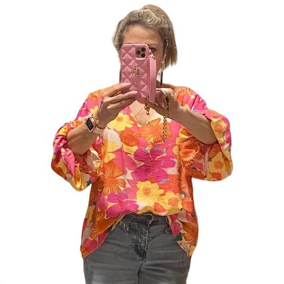 Women's Floral V Neck Top - Vine & Love