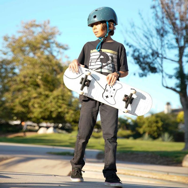 Magneto Boards 27.5" Kids' Skateboard, 2 of 10