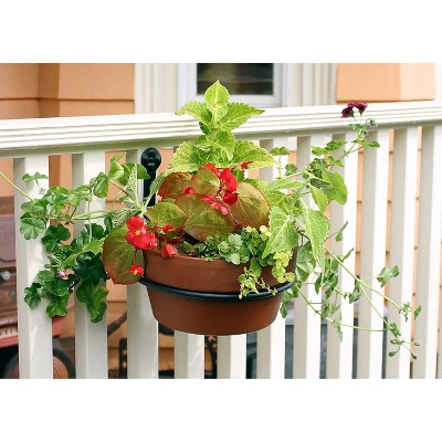Black Wrought Iron Wall-Mounted Plant Holder Set