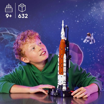 Детские конструкторы LEGO Technic NASA Artemis Space Launch System Rocket 42221 — фото 2