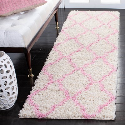 Ivory and Light Pink Shag Trellis 10' x 14' Area Rug
