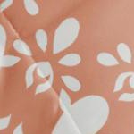 daisy medallion / clay