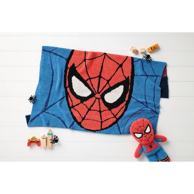 Marvel Spider-Man Mask Knit Kids' Throw Blanket - The Marvel Collection by Pillowfort™
