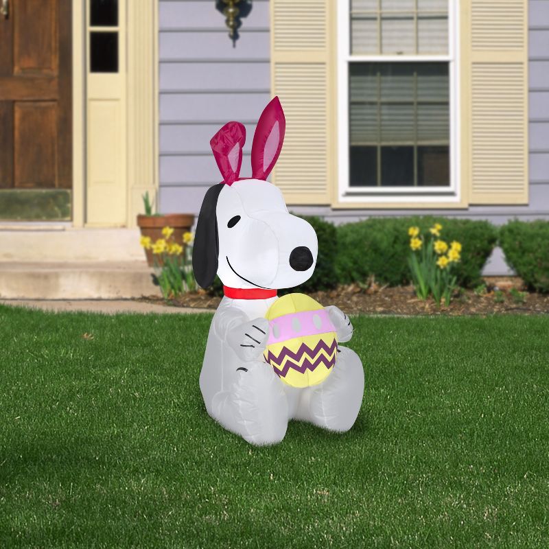 Peanuts Airblown Inflatable Snoopy with Bunny Ears and Decorated Egg, 3.5 ft Tall, White, 2 of 6