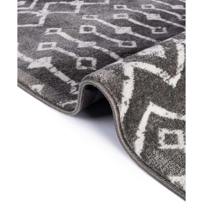 Light Gray Rectangular Trellis Synthetic Area Rug 5' x 8'