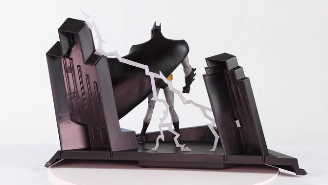DC Comics Designer Edition - Batman the Animated Series 30th Anniversary NYCC Exclusive Action Figure, 2 of 14, play video