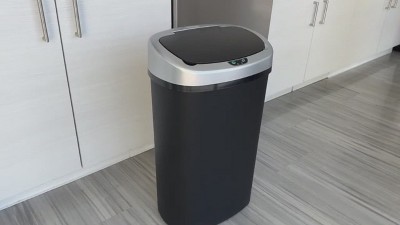 iTouchless 13 Gallon Black Plastic Touchless Kitchen Trash Can with Lid