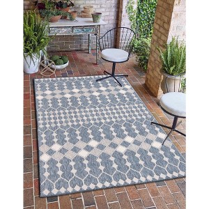 Unique Loom Outdoor Trellis Traliccio Trellis Woven Area Rug - 1 of 4