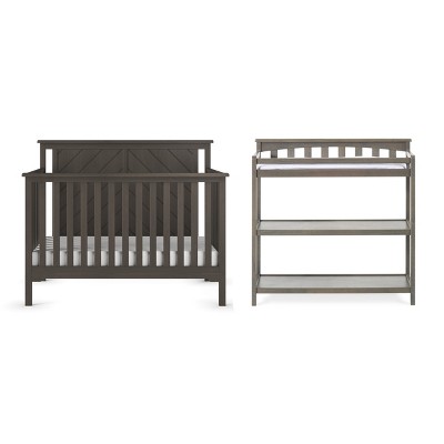 Child Craft Hampton Flat Top 4-in-1 Convertible Crib and Changing Table 2-Piece Nursery Set