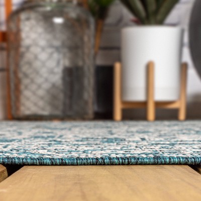 Vintage Medallion Flatweave Indoor/Outdoor Rug in Gray - 2' x 8'