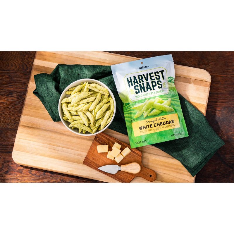 Harvest Snaps White Cheddar Baked Green Pea Snacks - 3oz, 3 of 6