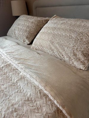 King hot Textured Faux Fur Snow Comforter & Sham Set Cream - Threshold