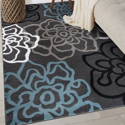 Elegant Gray Floral Synthetic 5' x 7' Easy-Care Area Rug