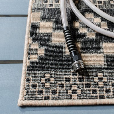Grey and Beige Geometric Pattern Synthetic Runner Rug