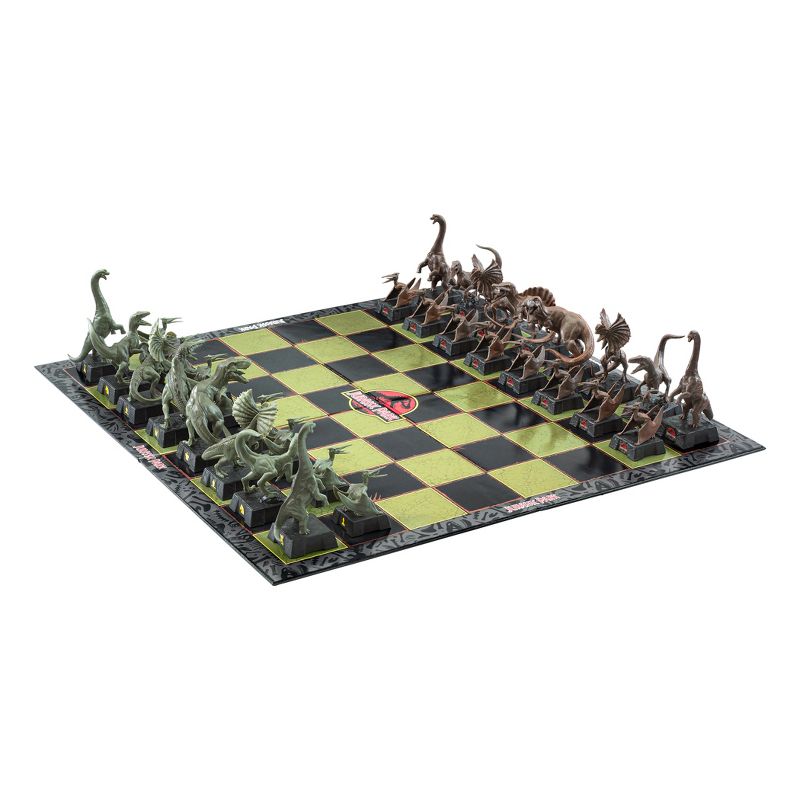 The Noble Collection Jurassic Park Collector Chess Set , 1 of 6