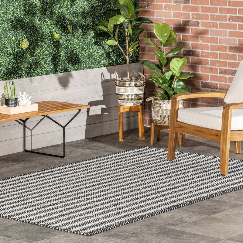 nuLOOM Kennedy Braided Stripes Indoor and Outdoor Patio Area Rug, 3 of 11