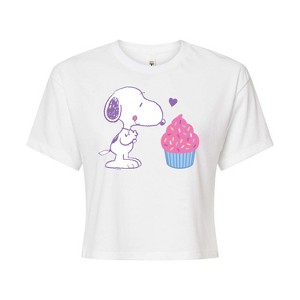 Women's - Peanuts - Snoopy Heart Cupcake Cropped Graphic T-Shirt - 1 of 4