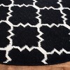 Dhurries DHU554 Hand Woven Flat Weave Indoor Rugs - Safavieh - 3 of 4