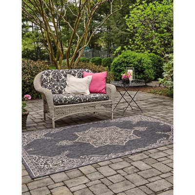 Charcoal Gray Synthetic 5' x 8' Easy-Care Outdoor Rug