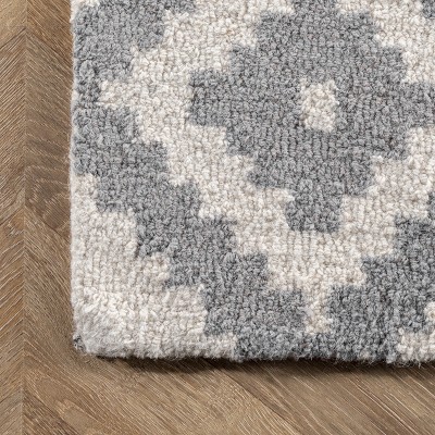 Scandinavian Diamond 6' x 9' Handmade Wool Area Rug in Gray