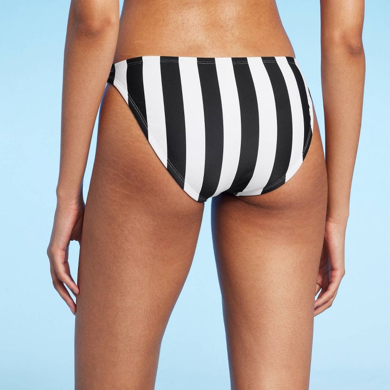 Women's Medium Coverage Bikini Bottom - Shade & Shore™, 3 of 7