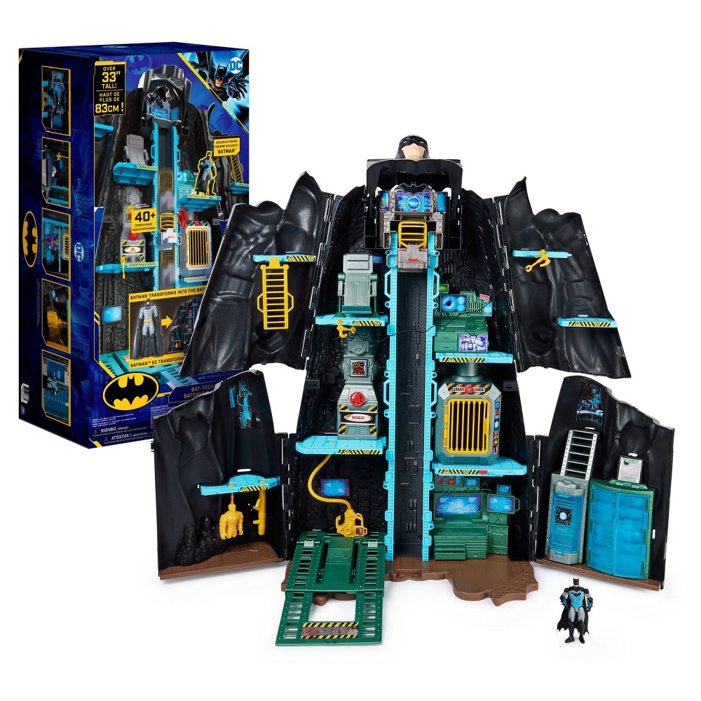 (defective , it’s broken) 36" Figure that transforms into a playset Multiple platforms for free play Gotham City & Batcave Compatible with 4" figures Lights & Sounds
