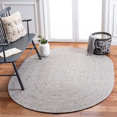Handwoven Gray Oval Wool 8' x 10' Braided Area Rug