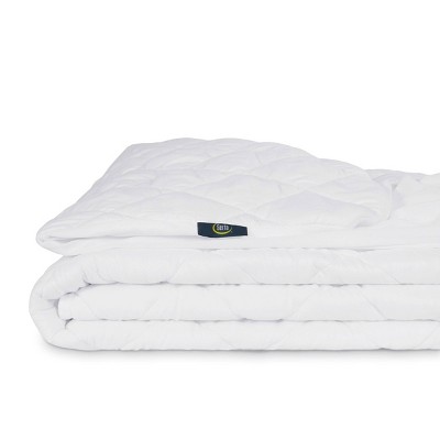 Queen White Waterproof Quilted Mattress Pad