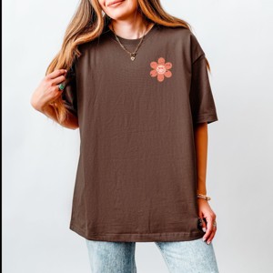 Simply Sage Market S.W.Smiley Checkered Mama Flowers Heavyweight Tee - 1 of 4