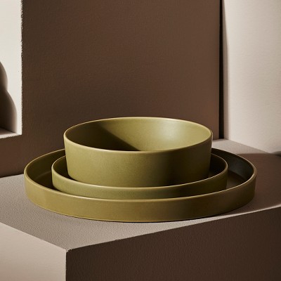 Green Ceramic 16-Piece Dinnerware Set with Embossed Detailing