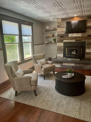 Guest review image 2 of 3, zoom in