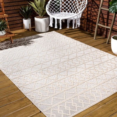 Ivory Geometric Synthetic Reversible 5x8 Area Rug