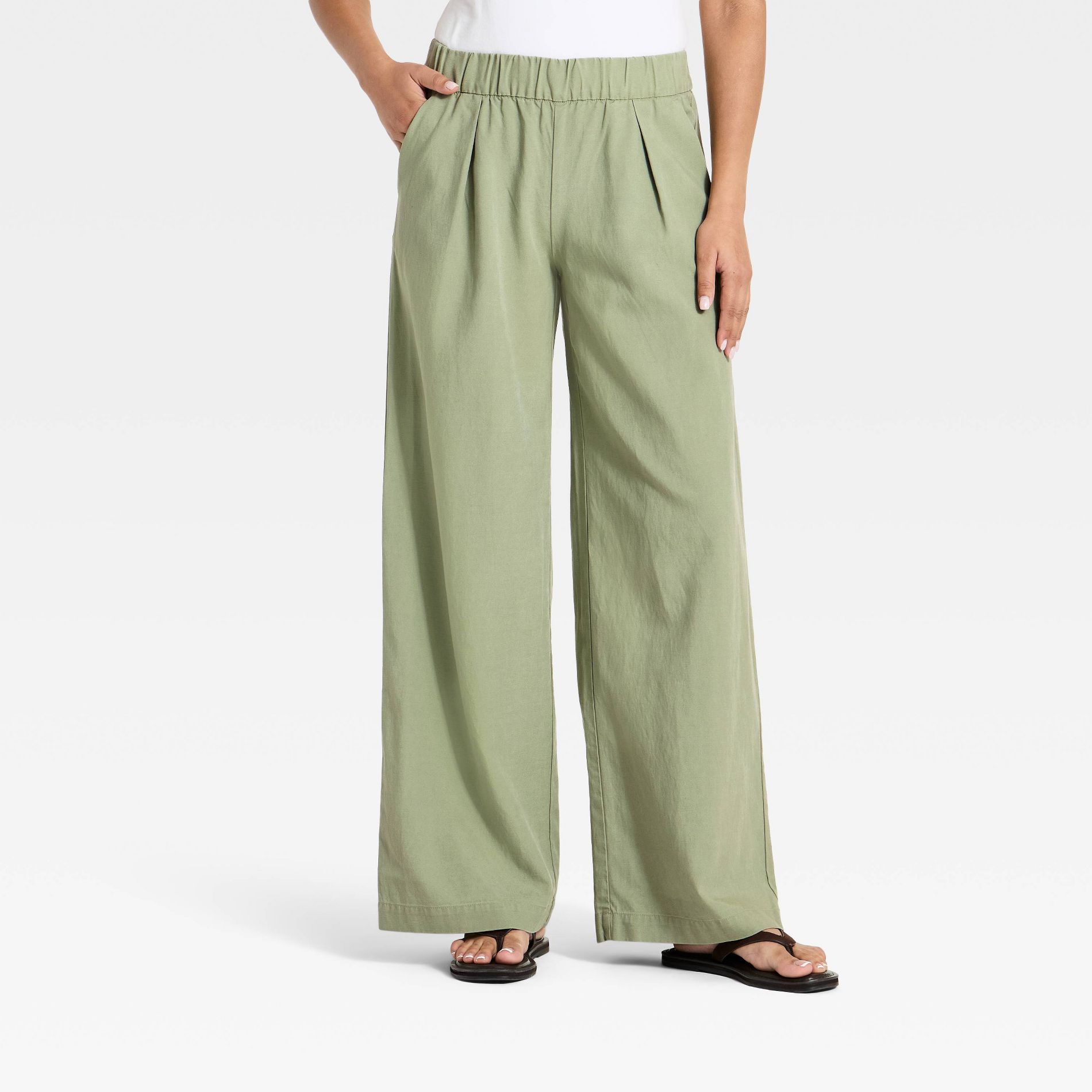 Women's Mid-Rise Wide Leg Pull On Pants - Universal Thread™