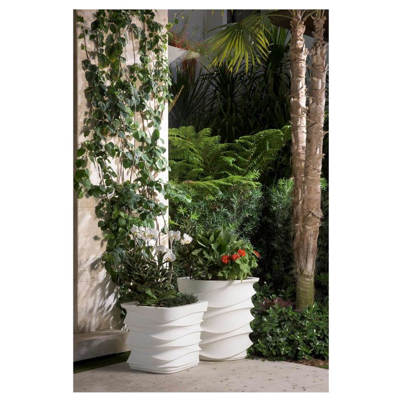 Crescent Garden Contour Eye Ain'T Square Indoor Outdoor Novelty Planters, 5 of 6