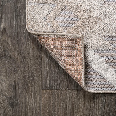 Sumak High-Low Pile Gray and Beige Geometric Rug