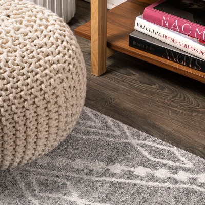 Gray and Ivory Diamond Pattern Reversible Area Rug