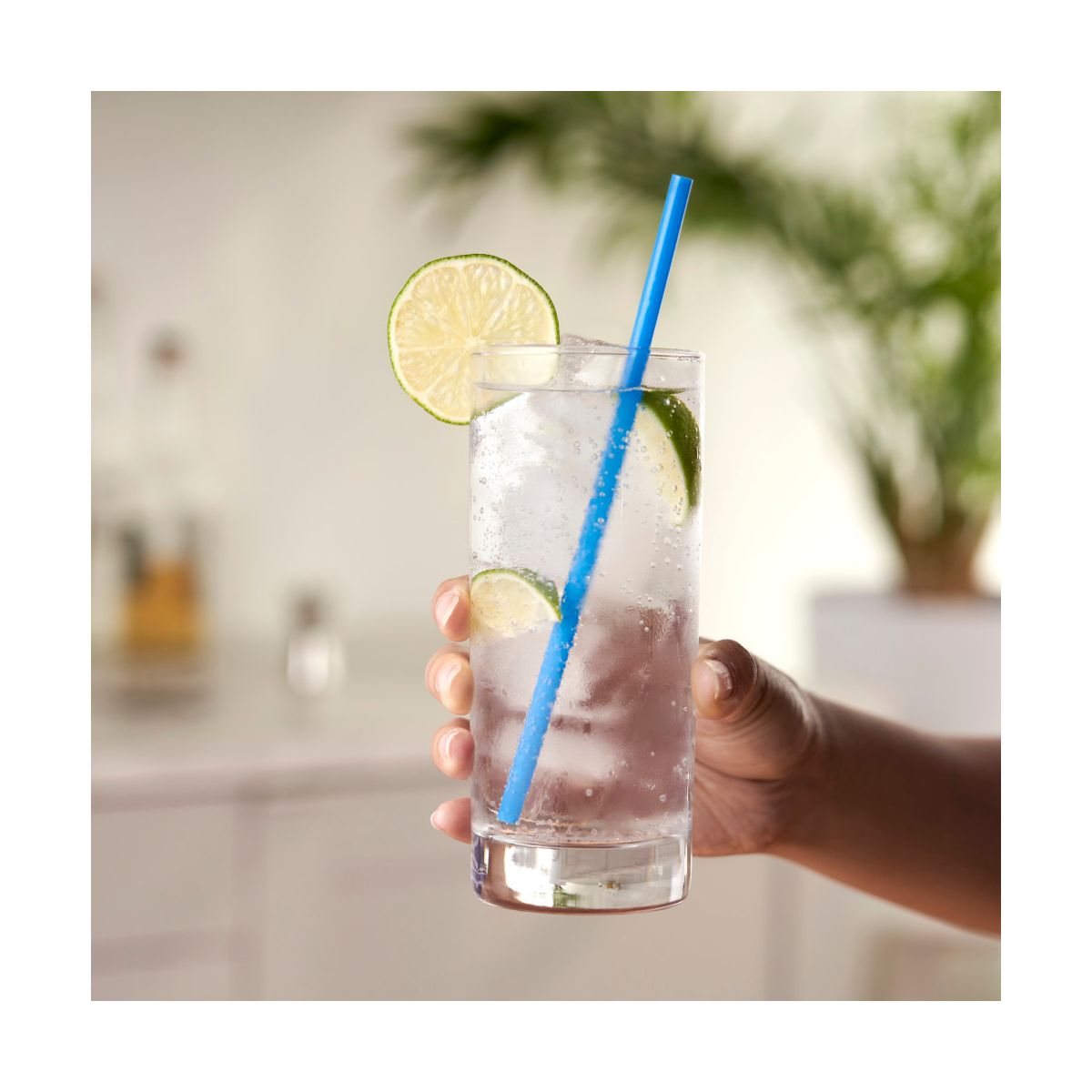 True Colorful 7? Disposable Plastic Straws for Cocktails, Mocktails, Soda, Iced Coffee, Juice, Beverages, Pool Party, Kids Party Supplies, Set of 100 - thumbnail 5