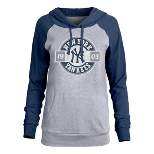 Mlb New York Yankees Men's Long Sleeve Core T-shirt : Target