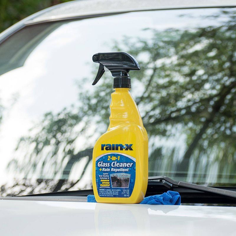 Rain-X 23oz 2 in 1 Glass Cleaner and Rain Repellent, 3 of 4