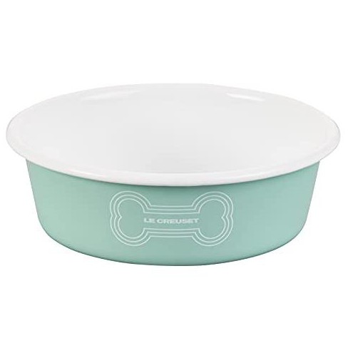 Le creuset on sale pet food container